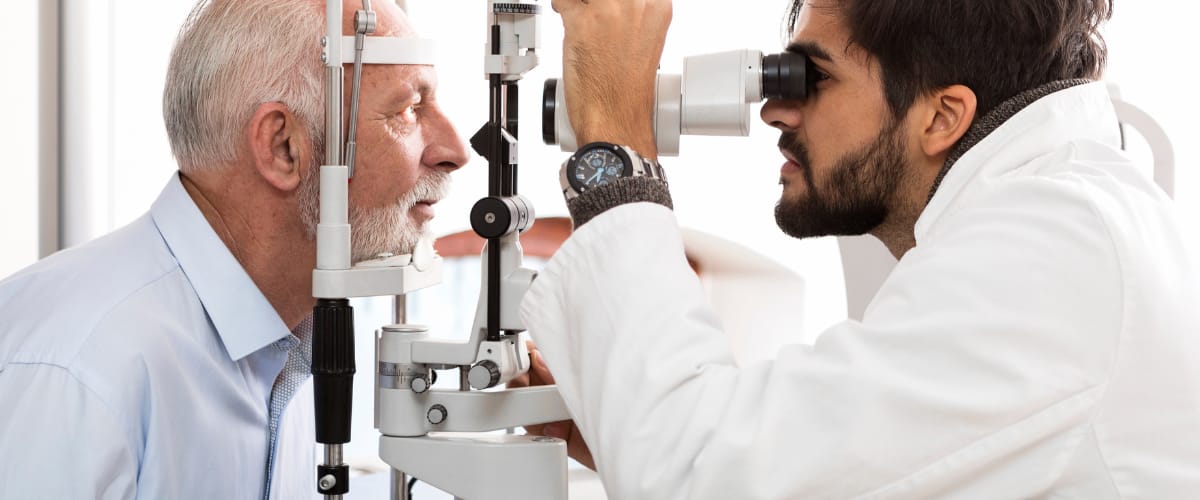 optician conducting eye test